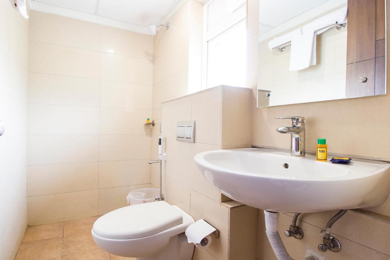 Fabhotel Limestone Suites - 750M From Yashoda Hospitals, Somajiguda Hyderabad Exterior photo