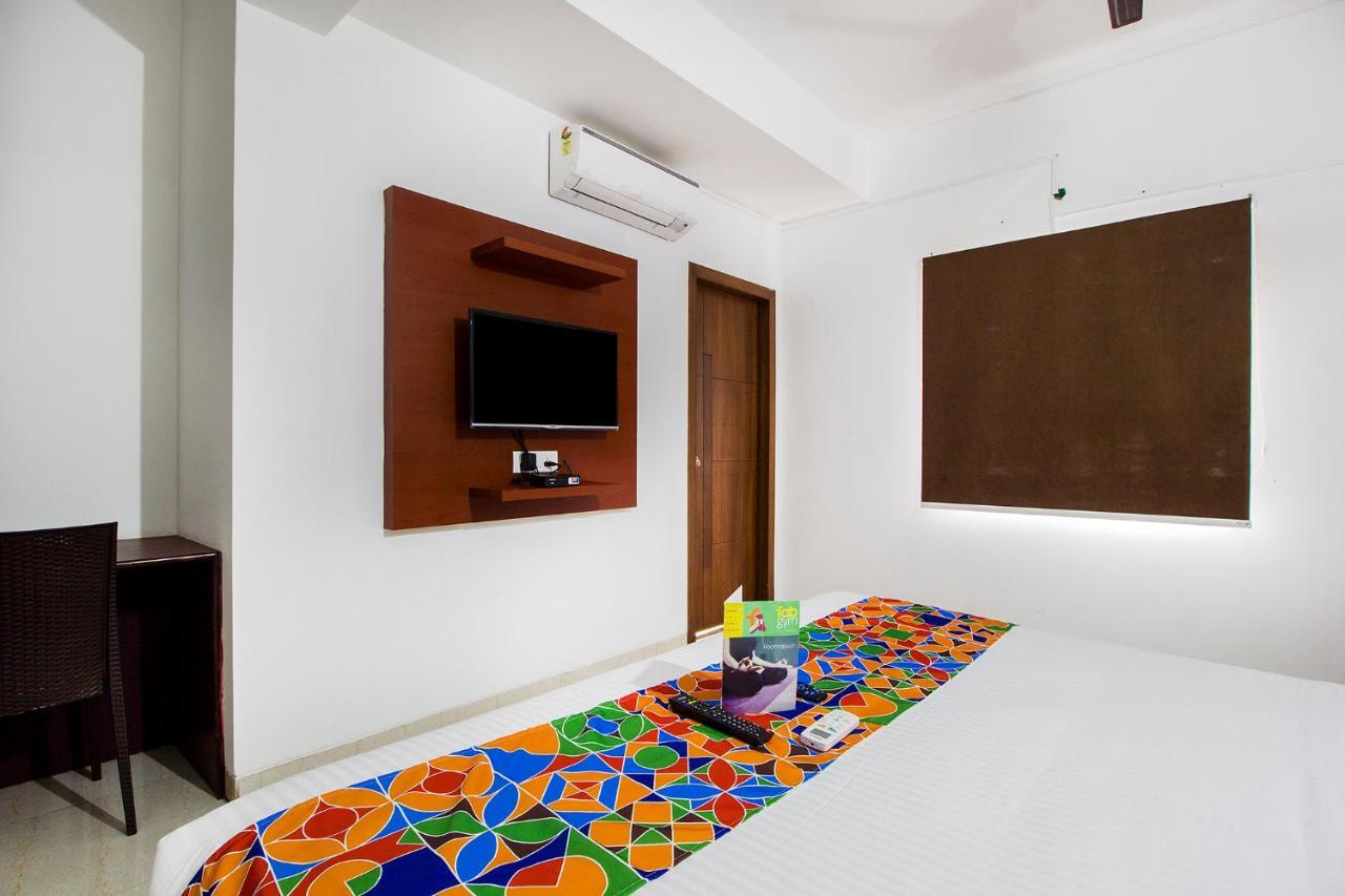 Fabhotel Limestone Suites - 750M From Yashoda Hospitals, Somajiguda Hyderabad Exterior photo