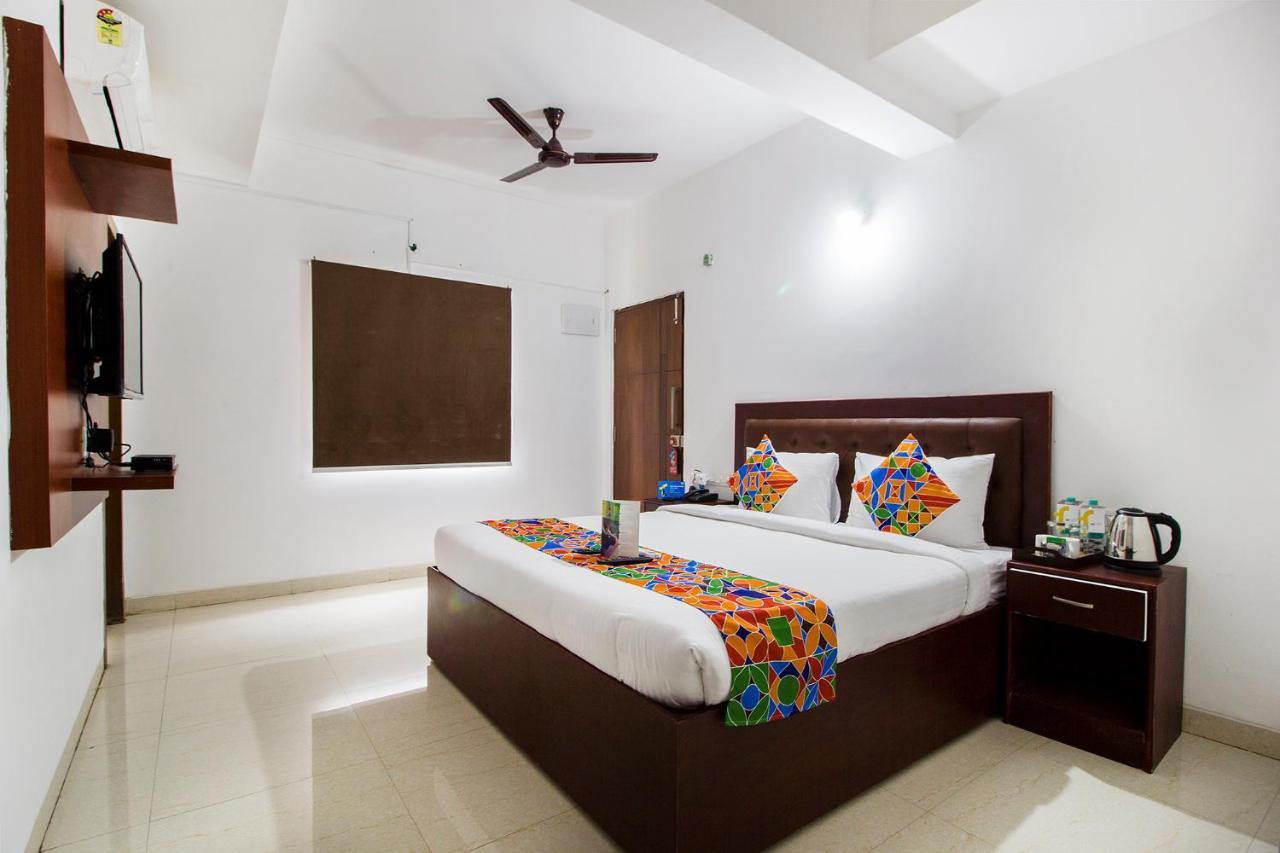 Fabhotel Limestone Suites - 750M From Yashoda Hospitals, Somajiguda Hyderabad Exterior photo
